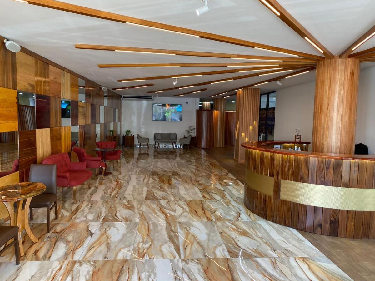 Murex Plaza Hotel & Suites Monrovia Dış mekan fotoğraf