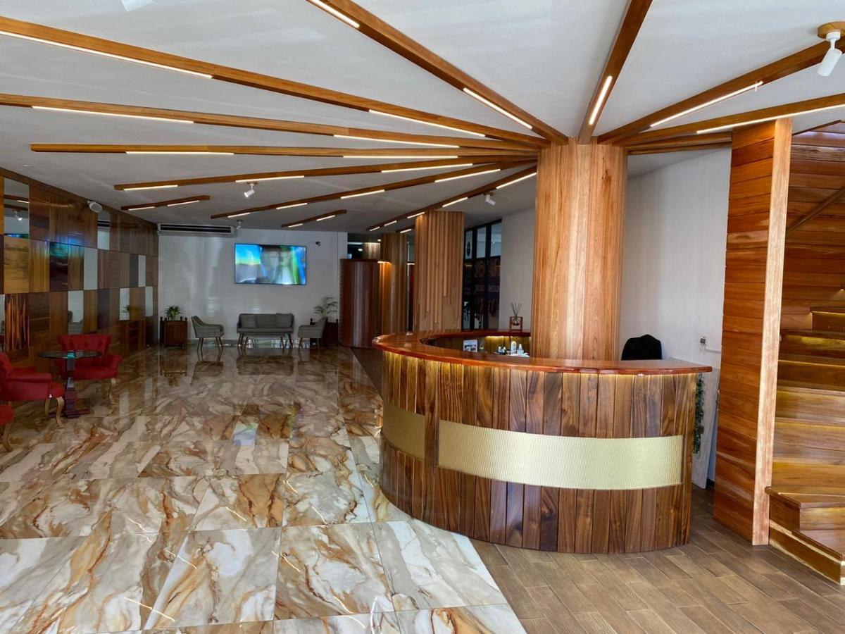 Murex Plaza Hotel & Suites Monrovia Dış mekan fotoğraf