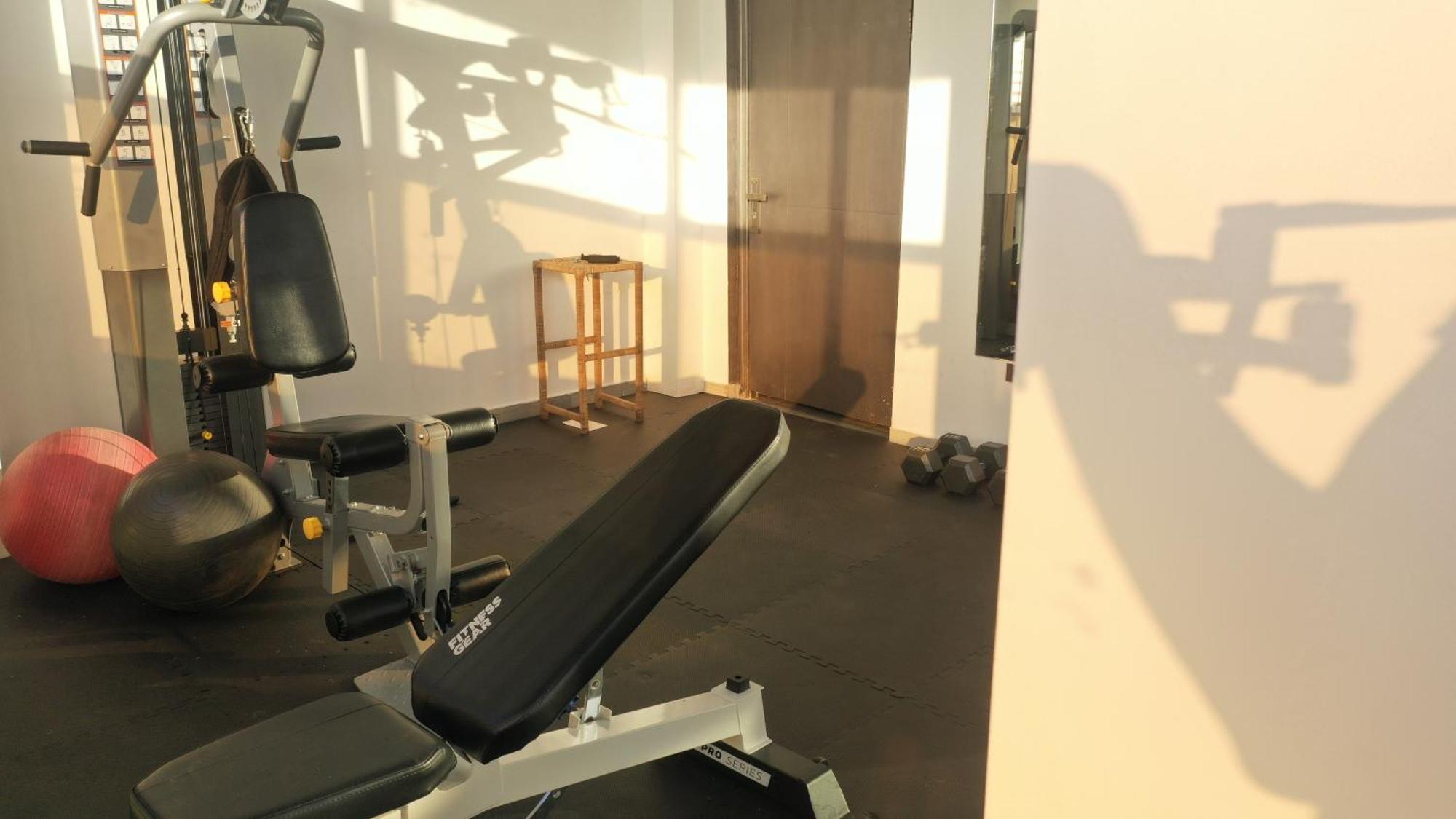 Murex Plaza Hotel & Suites Monrovia Dış mekan fotoğraf