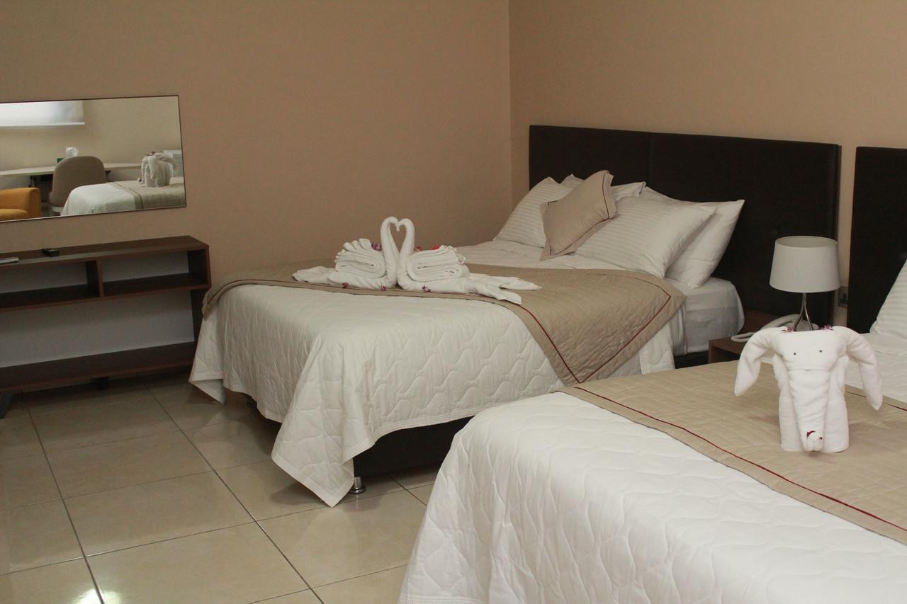 Murex Plaza Hotel & Suites Monrovia Dış mekan fotoğraf