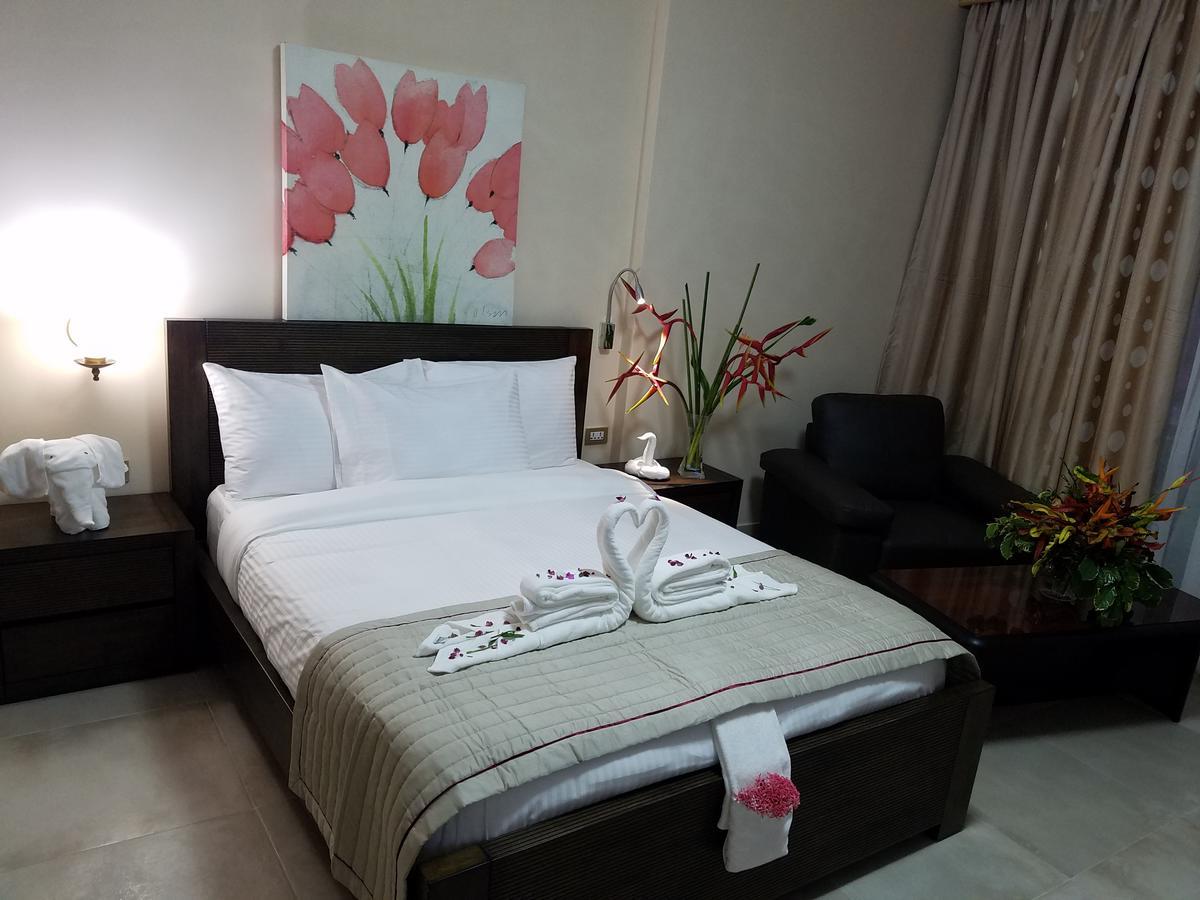 Murex Plaza Hotel & Suites Monrovia Dış mekan fotoğraf